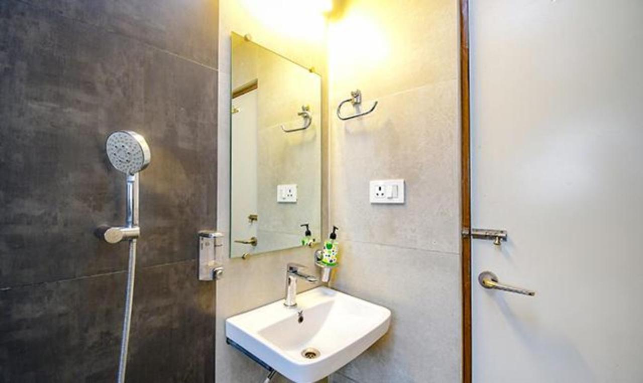 Fabhotel Stay Inn International - Nr Sealdah Station Calcutta  Esterno foto