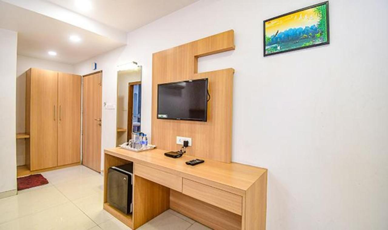 Fabhotel Stay Inn International - Nr Sealdah Station Calcutta  Esterno foto
